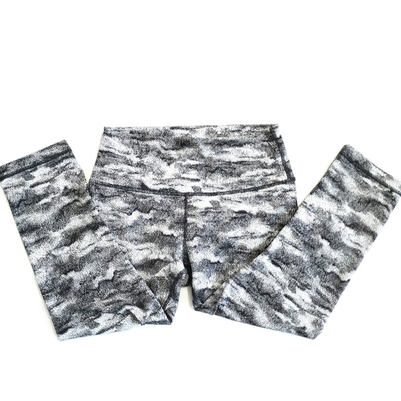 lululemon athletica Pants - Lululemon Black and White Legging